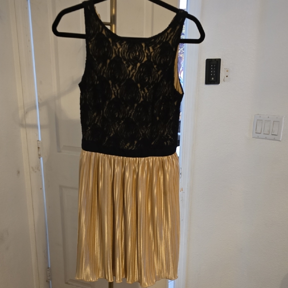 Rewind Black and Gold Pleated Sundress Scoop Neck
